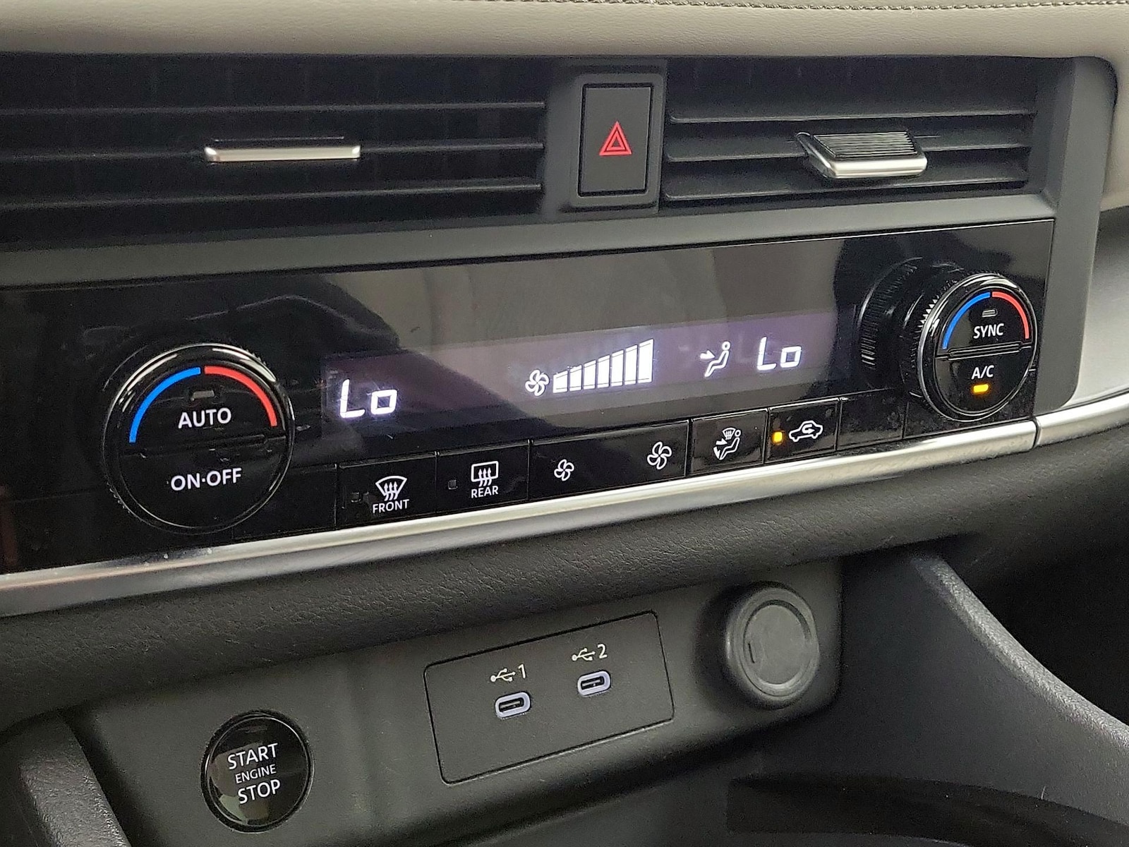 2025 Nissan Rogue SV - Photo 17