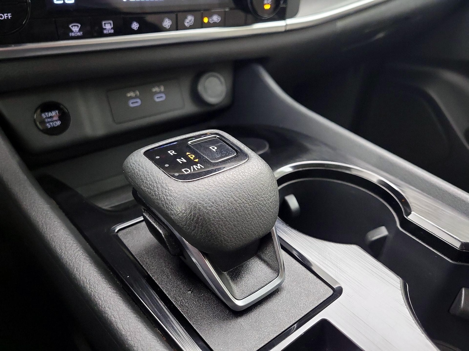 2025 Nissan Rogue SV - Photo 18