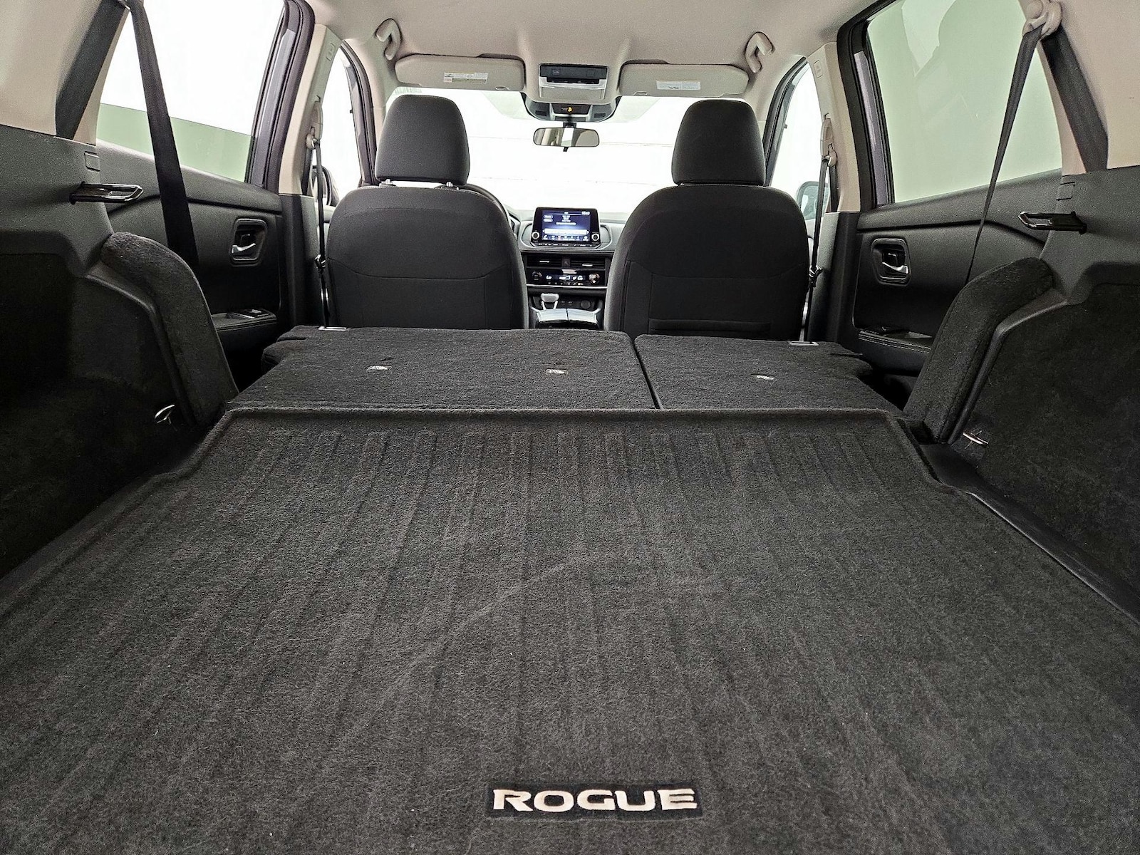 2025 Nissan Rogue SV - Photo 22