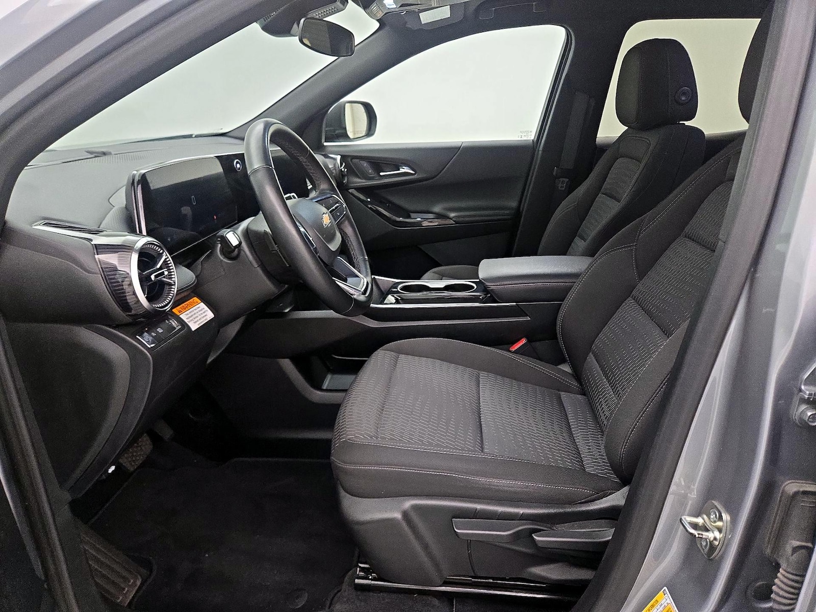 2025 Chevrolet Equinox LT - Photo 12