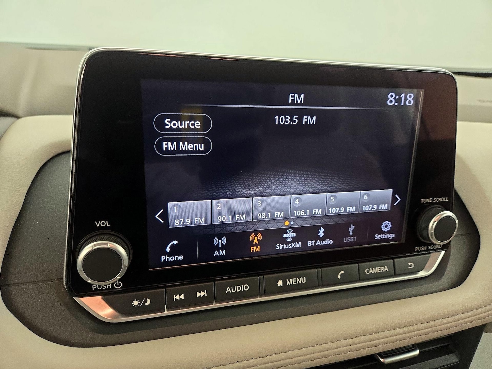 2025 Nissan Rogue SV - Photo 16
