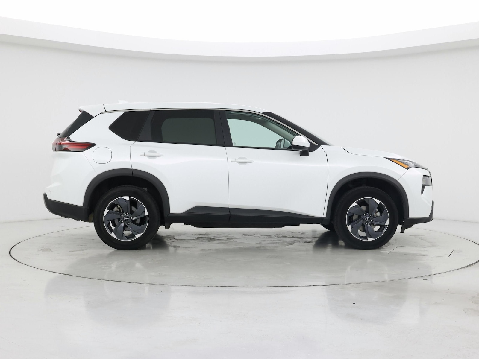 2025 Nissan Rogue SV - Photo 8