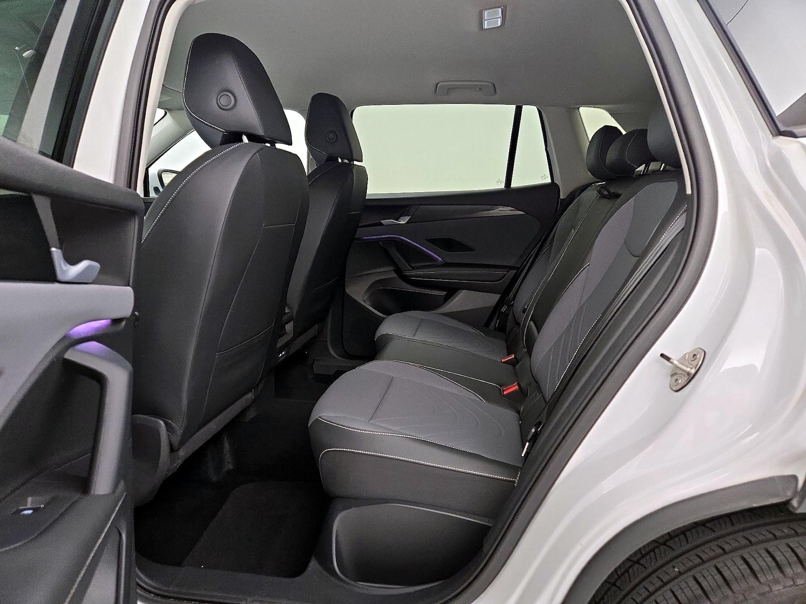 2026 Volkswagen Tiguan SE - Photo 20