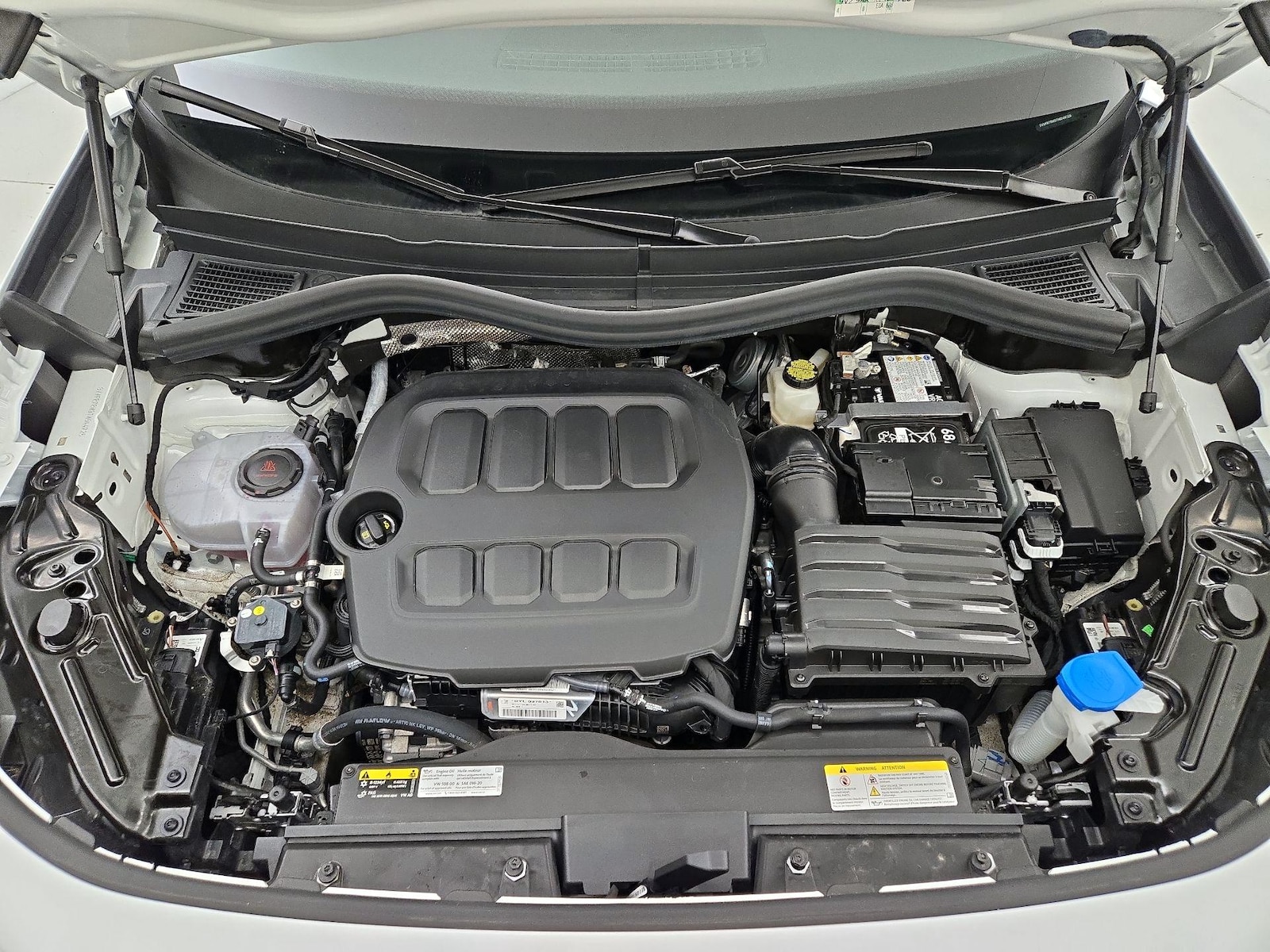 2026 Volkswagen Tiguan SE - Photo 22