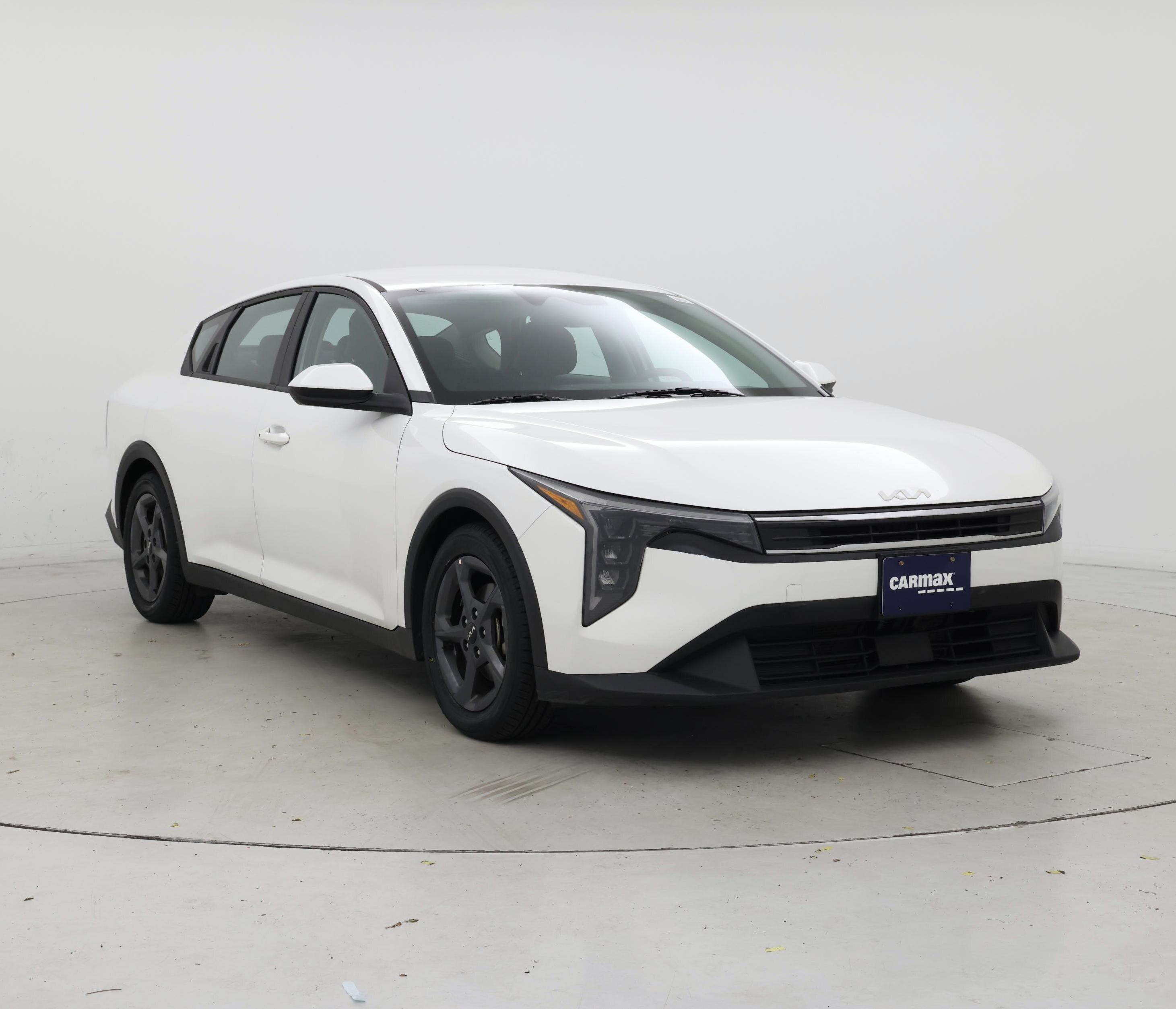 White 2025 Kia K4 Sedan Front-Wheel Drive Automatic