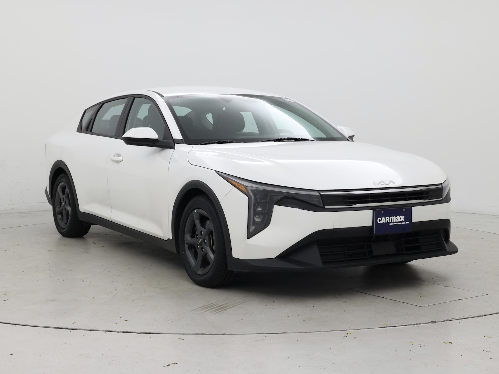 2025 Kia K4 LXS - Photo 2
