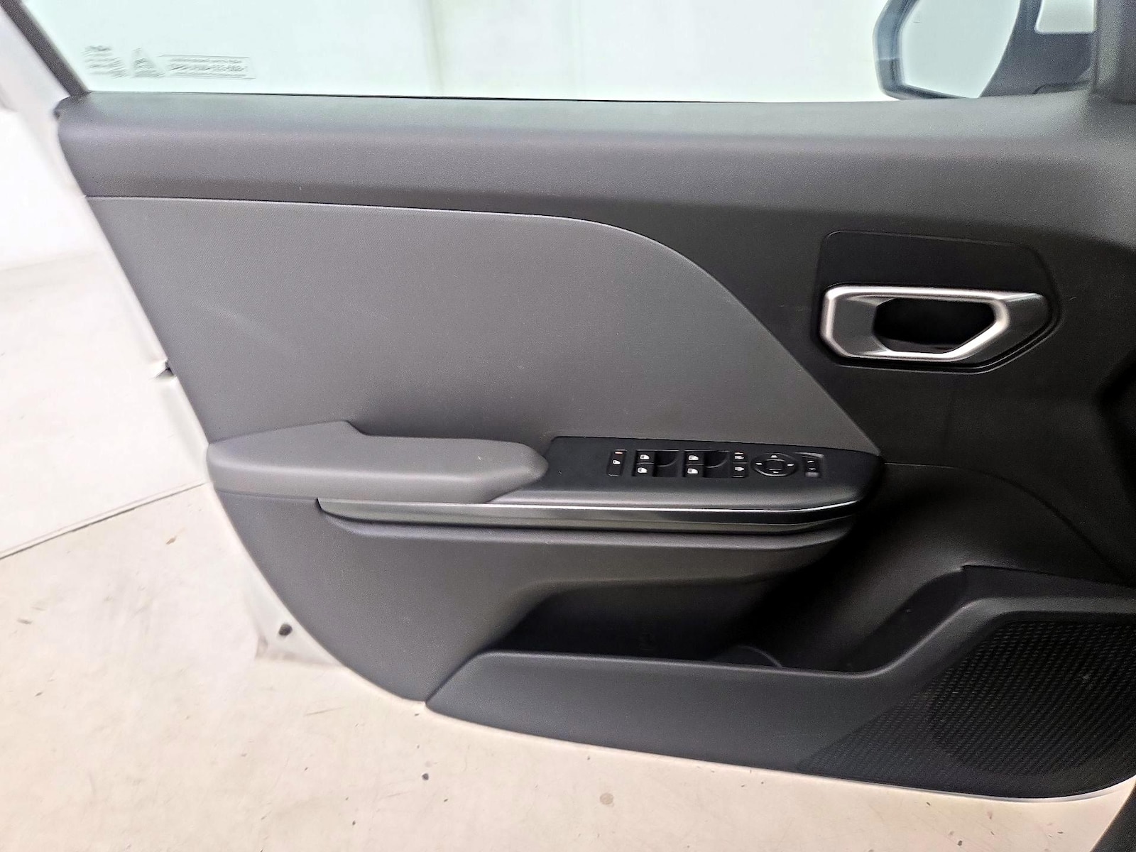 2025 Kia K4 LXS - Photo 13