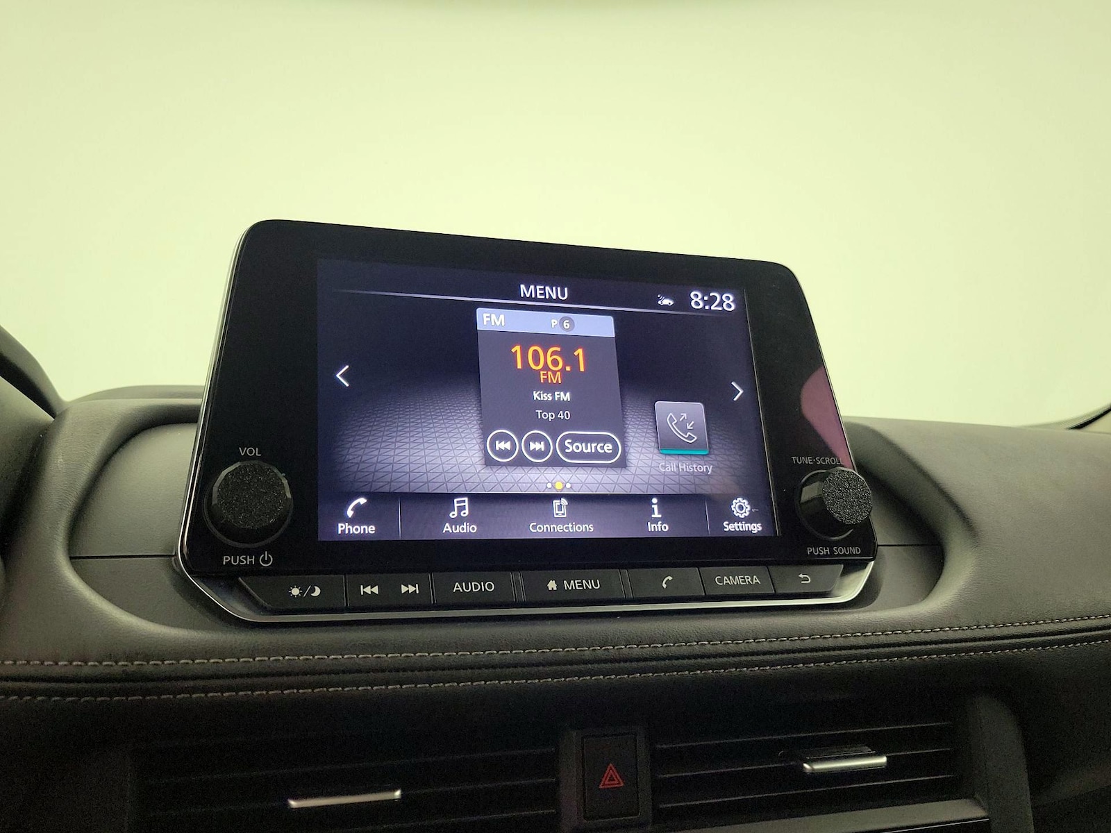 2025 Nissan Rogue SV - Photo 16