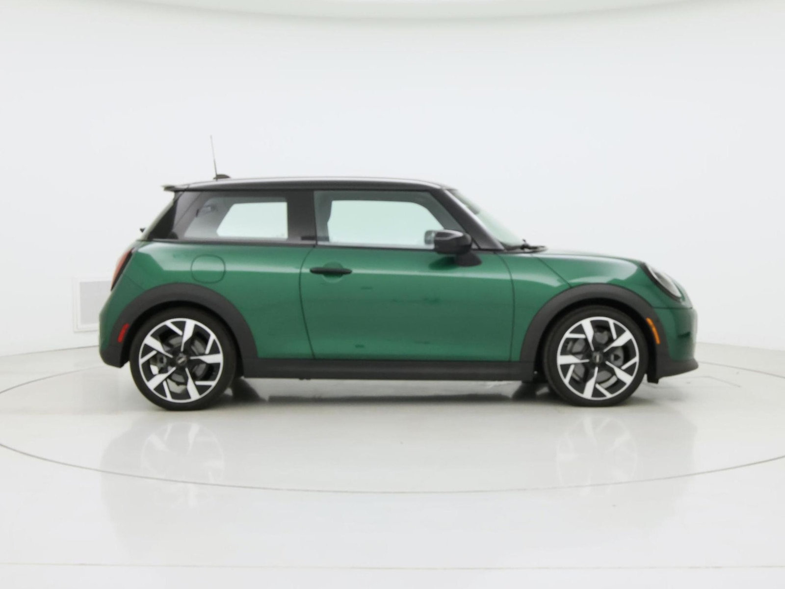 2025 MINI Hardtop 2 Door S - Photo 8