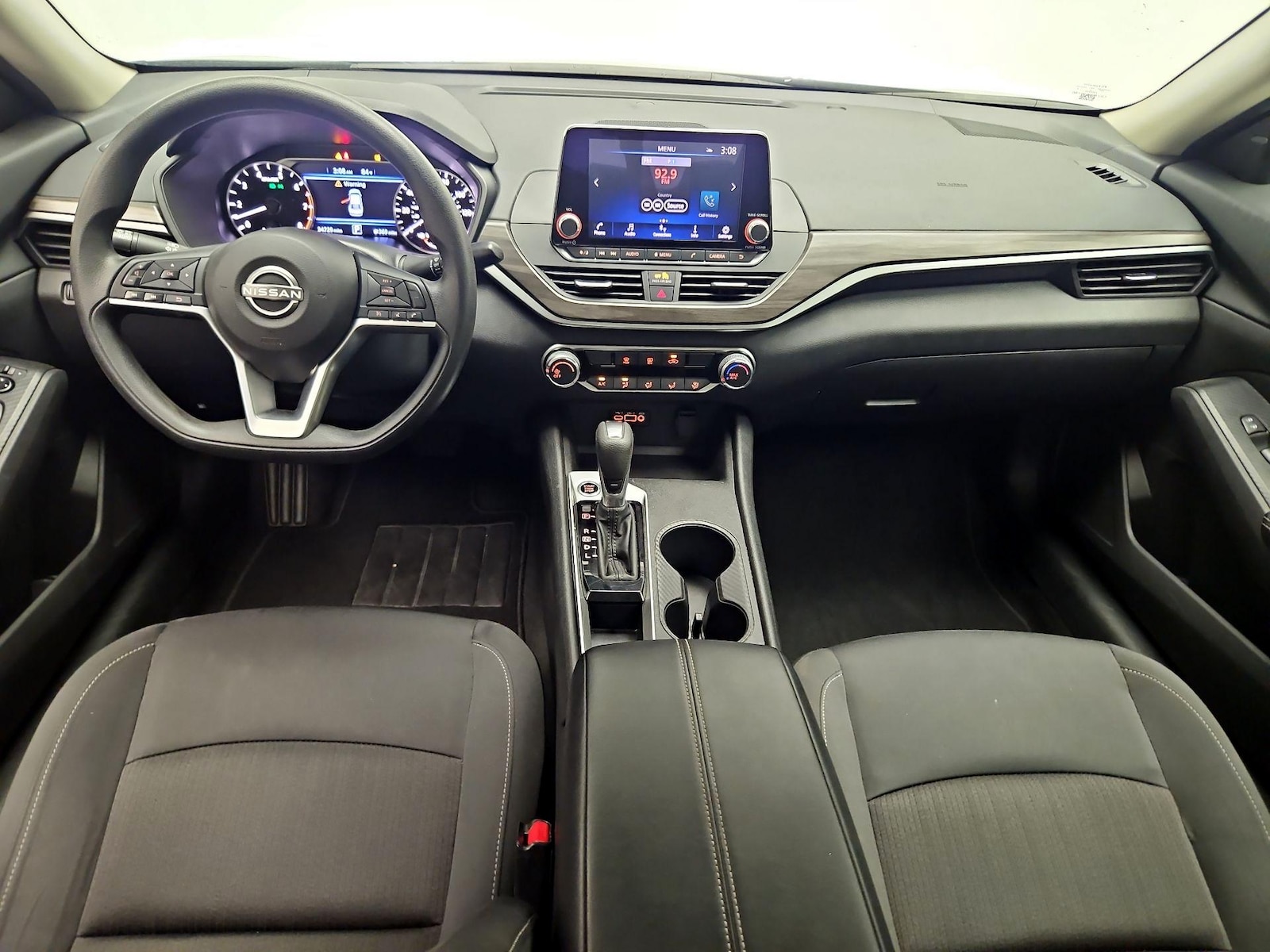 2025 Nissan Altima SV - Photo 10
