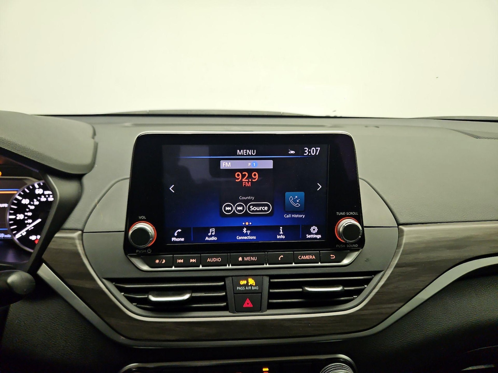 2025 Nissan Altima SV - Photo 15