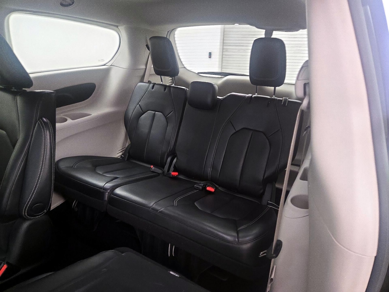 2023 Chrysler Pacifica Hybrid Touring L - Photo 21