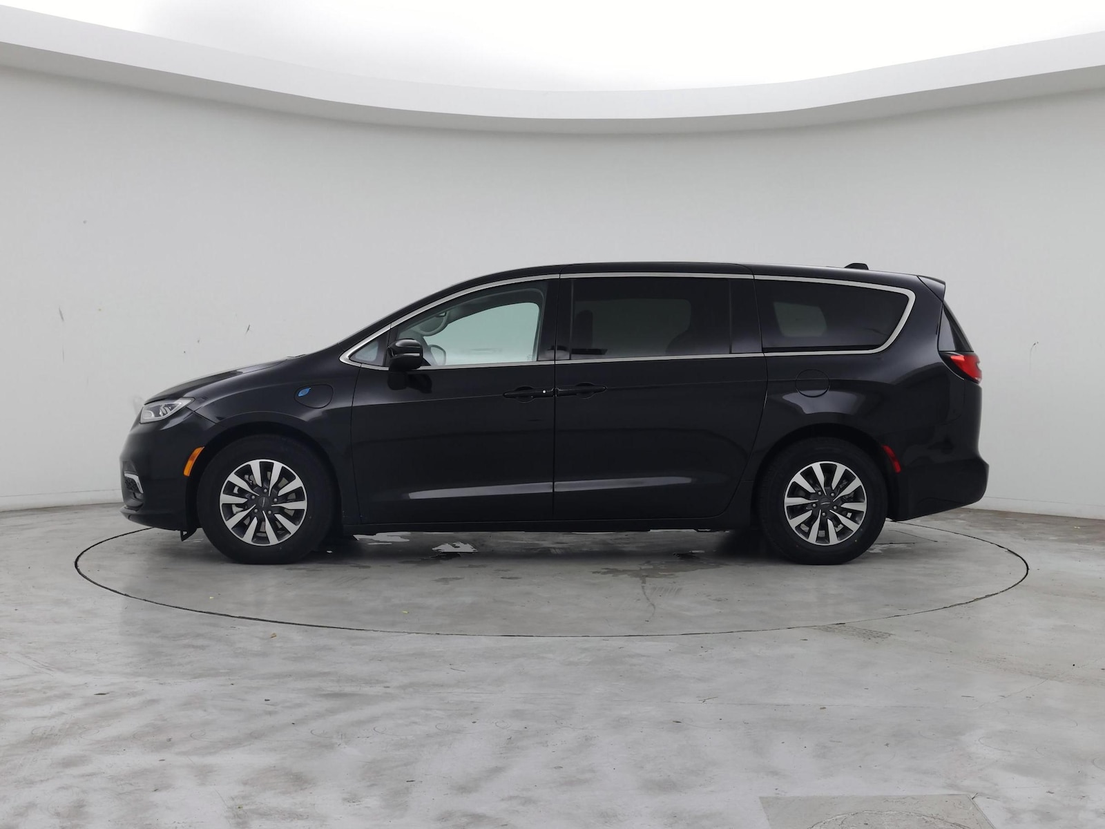 2023 Chrysler Pacifica Hybrid Touring L - Photo 4