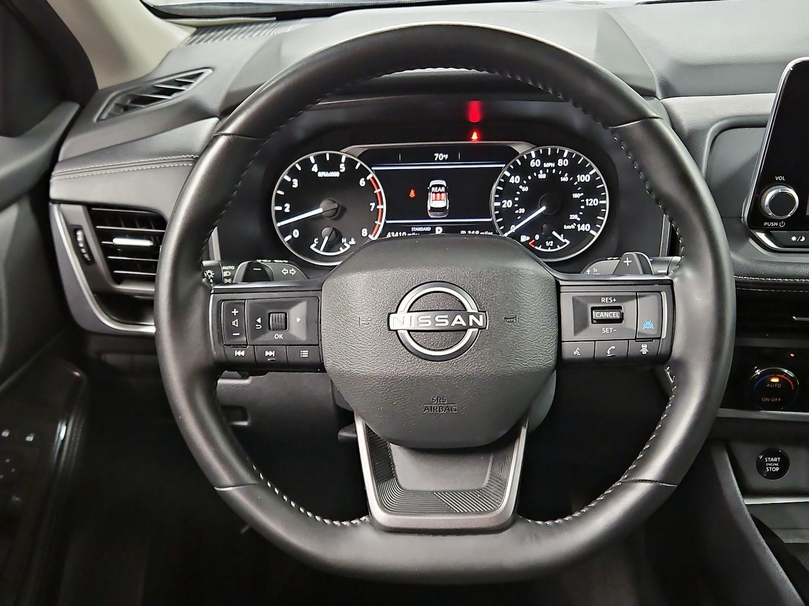 2025 Nissan Rogue SV - Photo 11