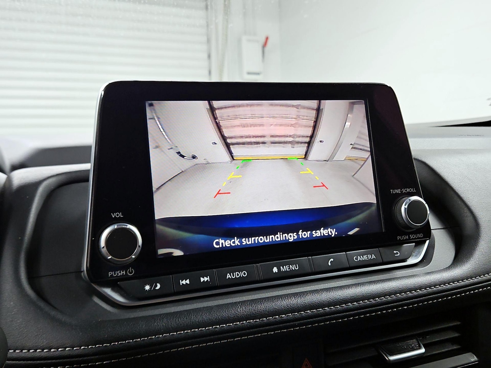 2025 Nissan Rogue SV - Photo 15