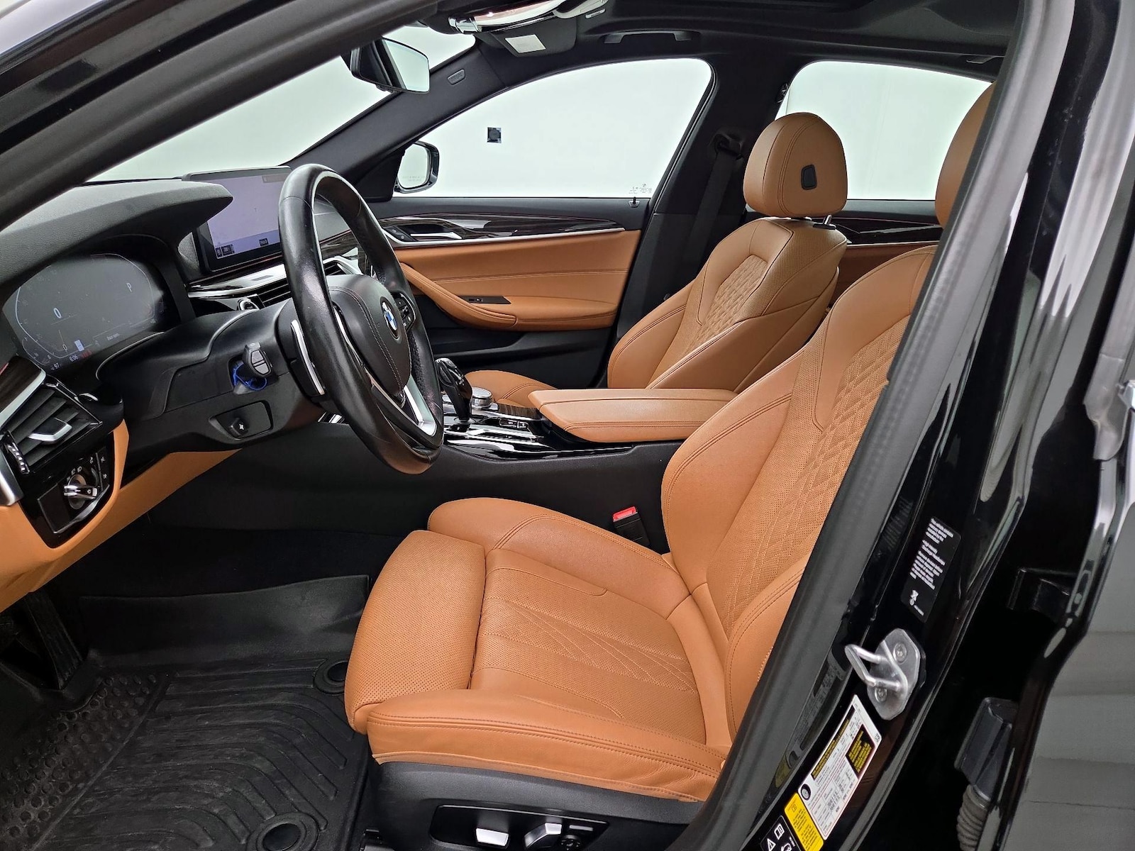 2022 BMW 5 Series 530i - Photo 12