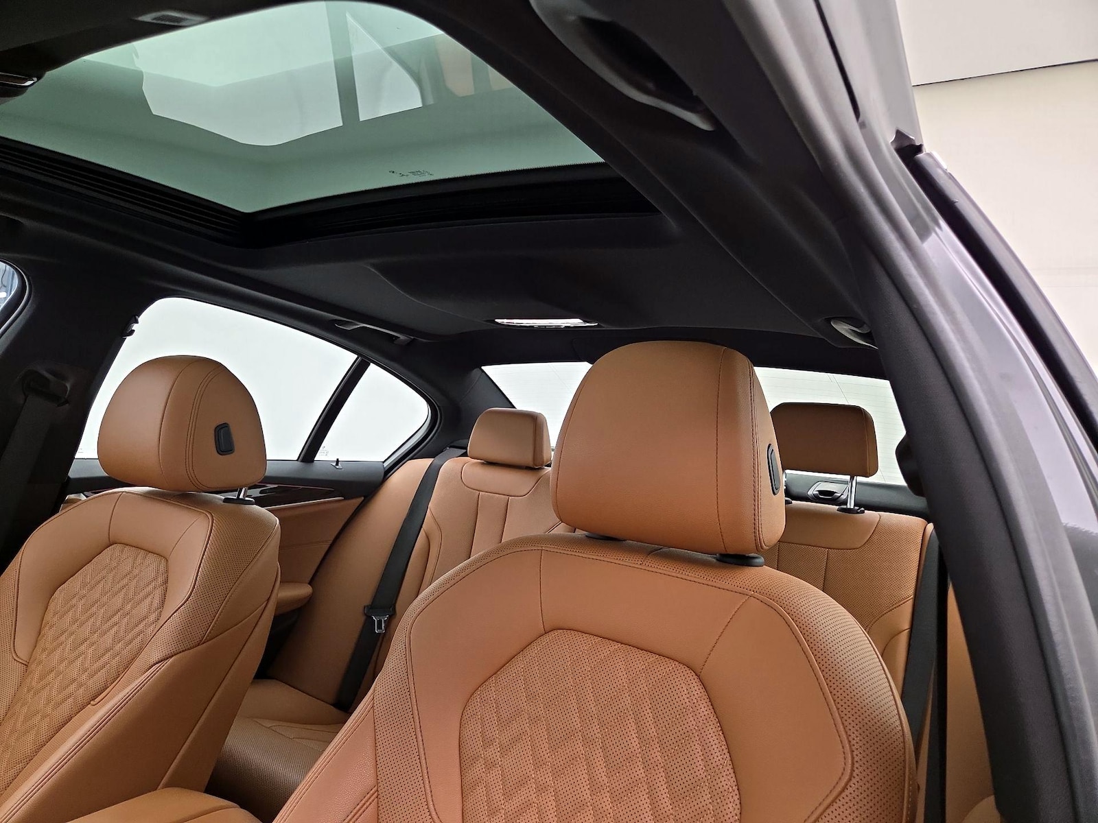 2022 BMW 5 Series 530i - Photo 21
