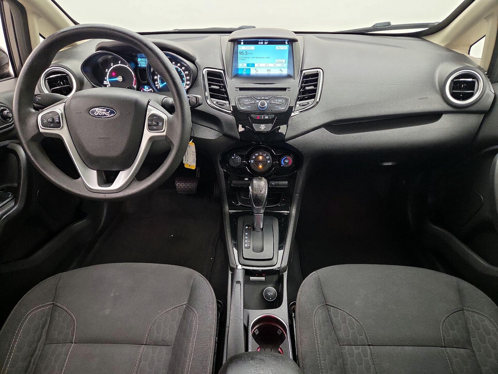 2019 Ford Fiesta SE - Photo 10