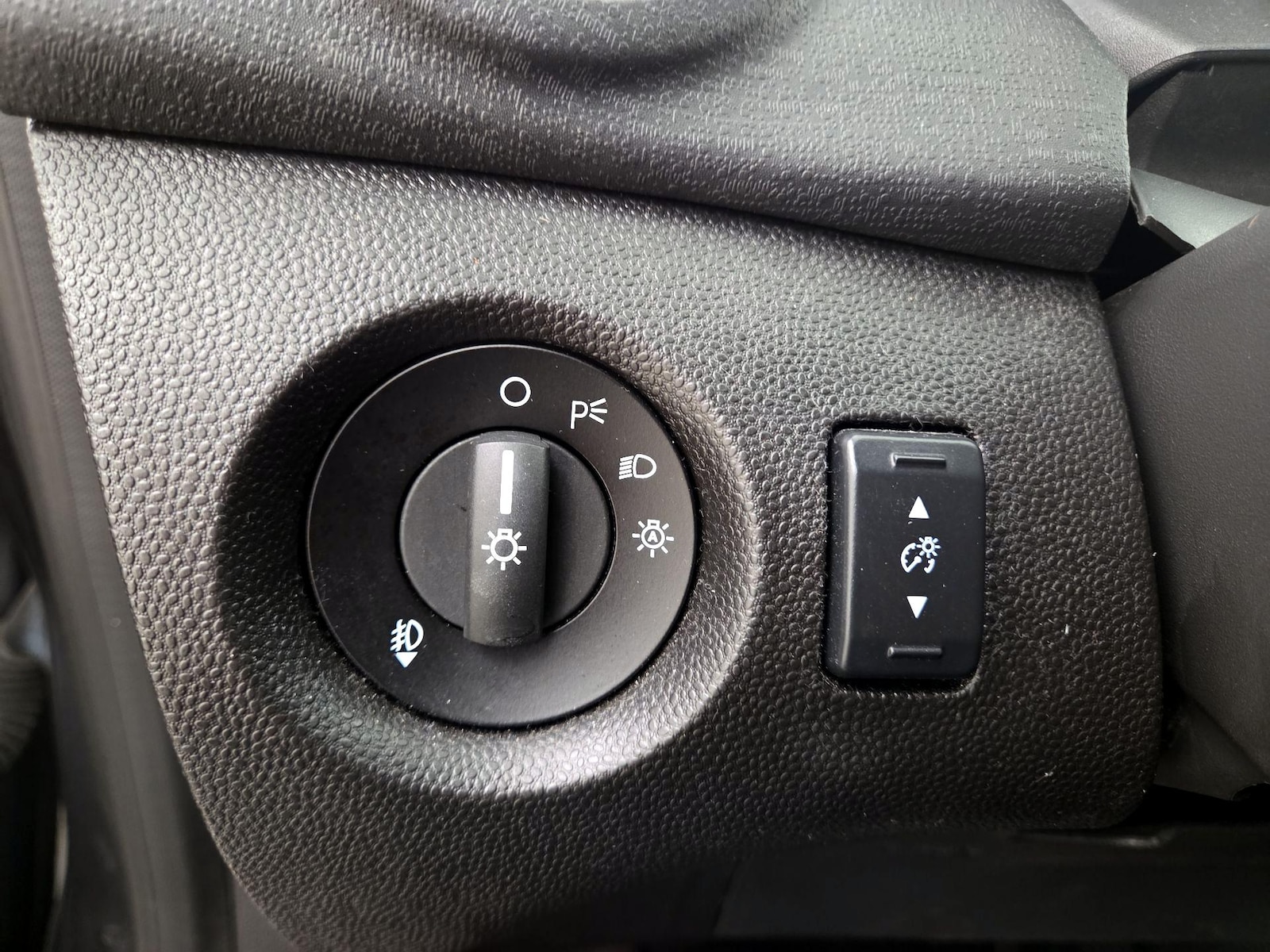 2019 Ford Fiesta SE - Photo 14