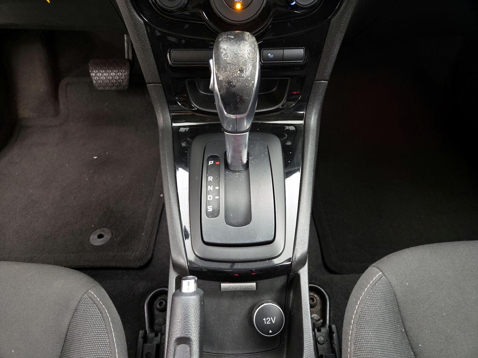 2019 Ford Fiesta SE - Photo 18