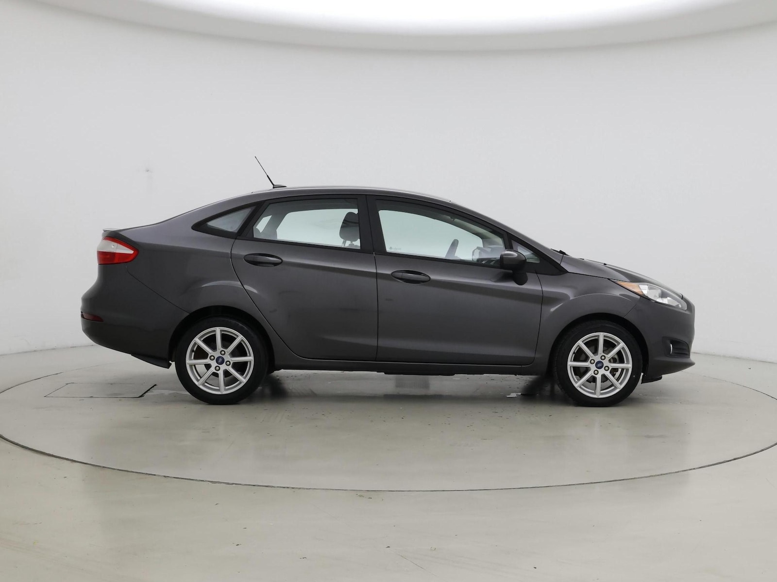 2019 Ford Fiesta SE - Photo 8