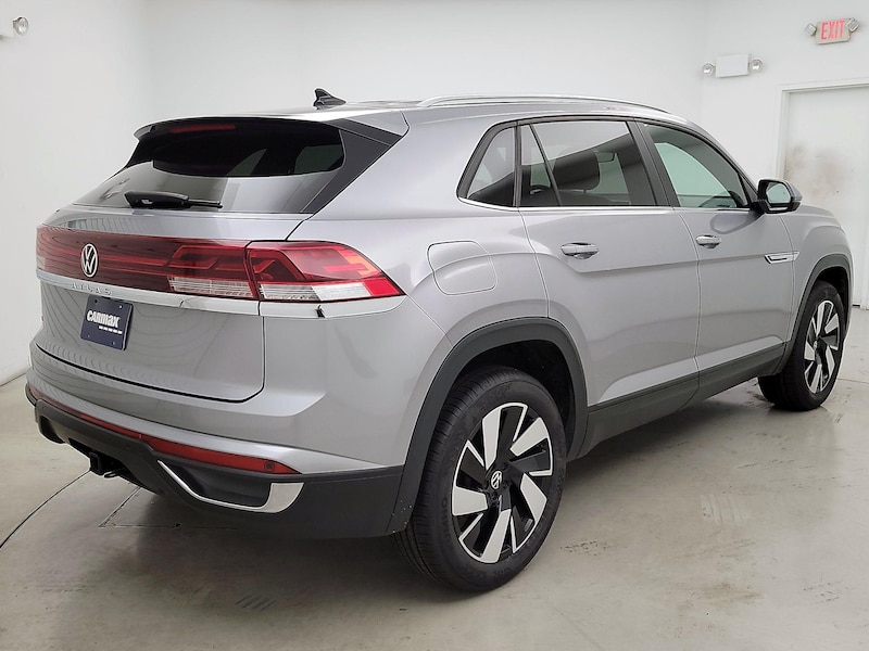 2025 Volkswagen Atlas Cross Sport SE w/Tech
