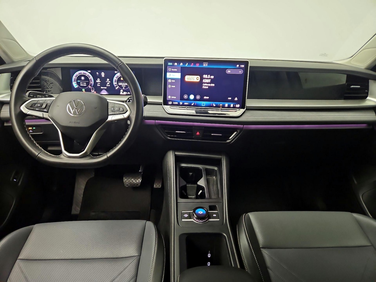 2026 Volkswagen Tiguan SE - Photo 10