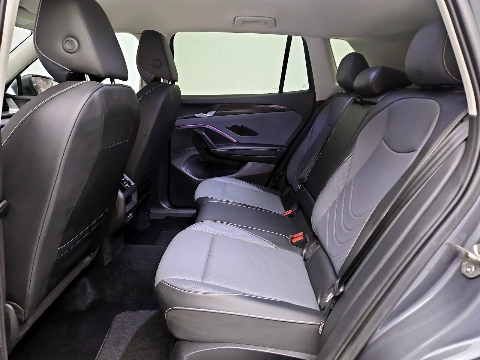 2026 Volkswagen Tiguan SE - Photo 20
