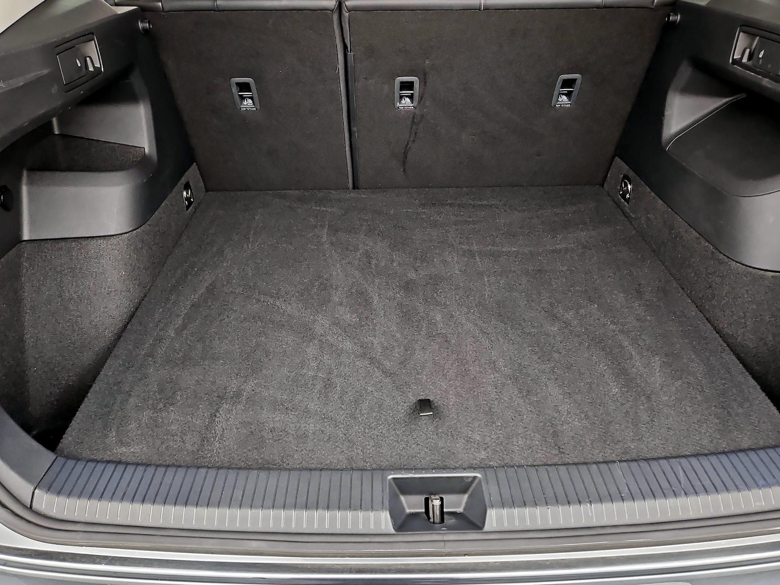 2026 Volkswagen Tiguan SE - Photo 21