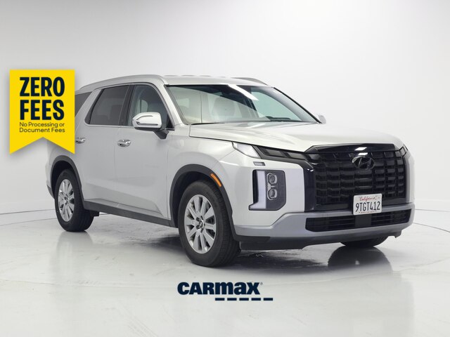 Silver 2025 Hyundai Palisade SUV / Crossover Front-Wheel Drive Automatic