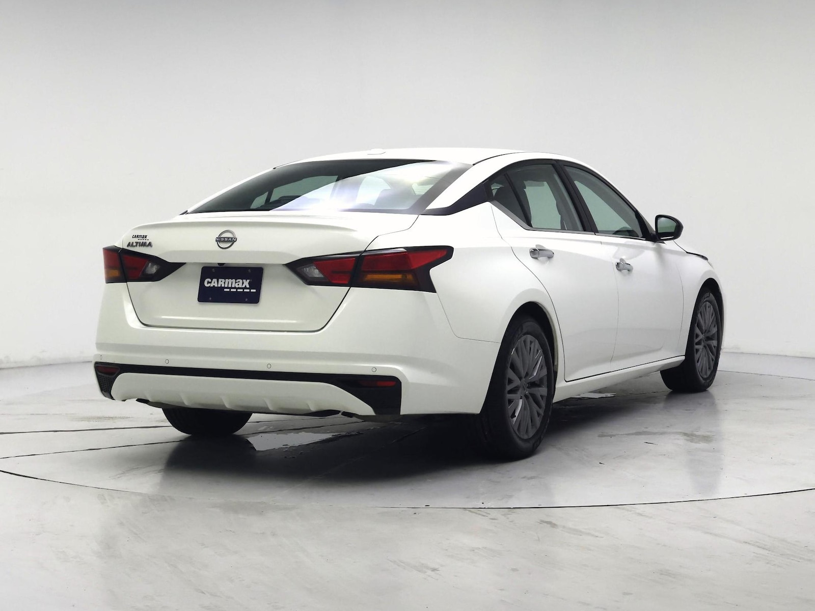2025 Nissan Altima SV - Photo 9