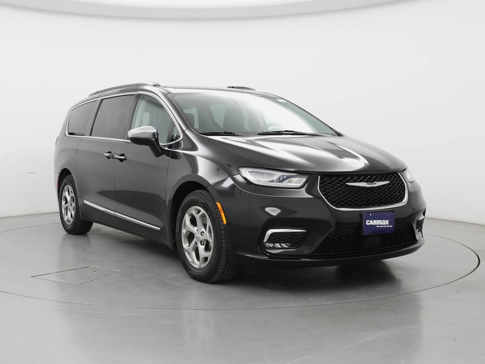 2023 Chrysler Pacifica Limited - Photo 2