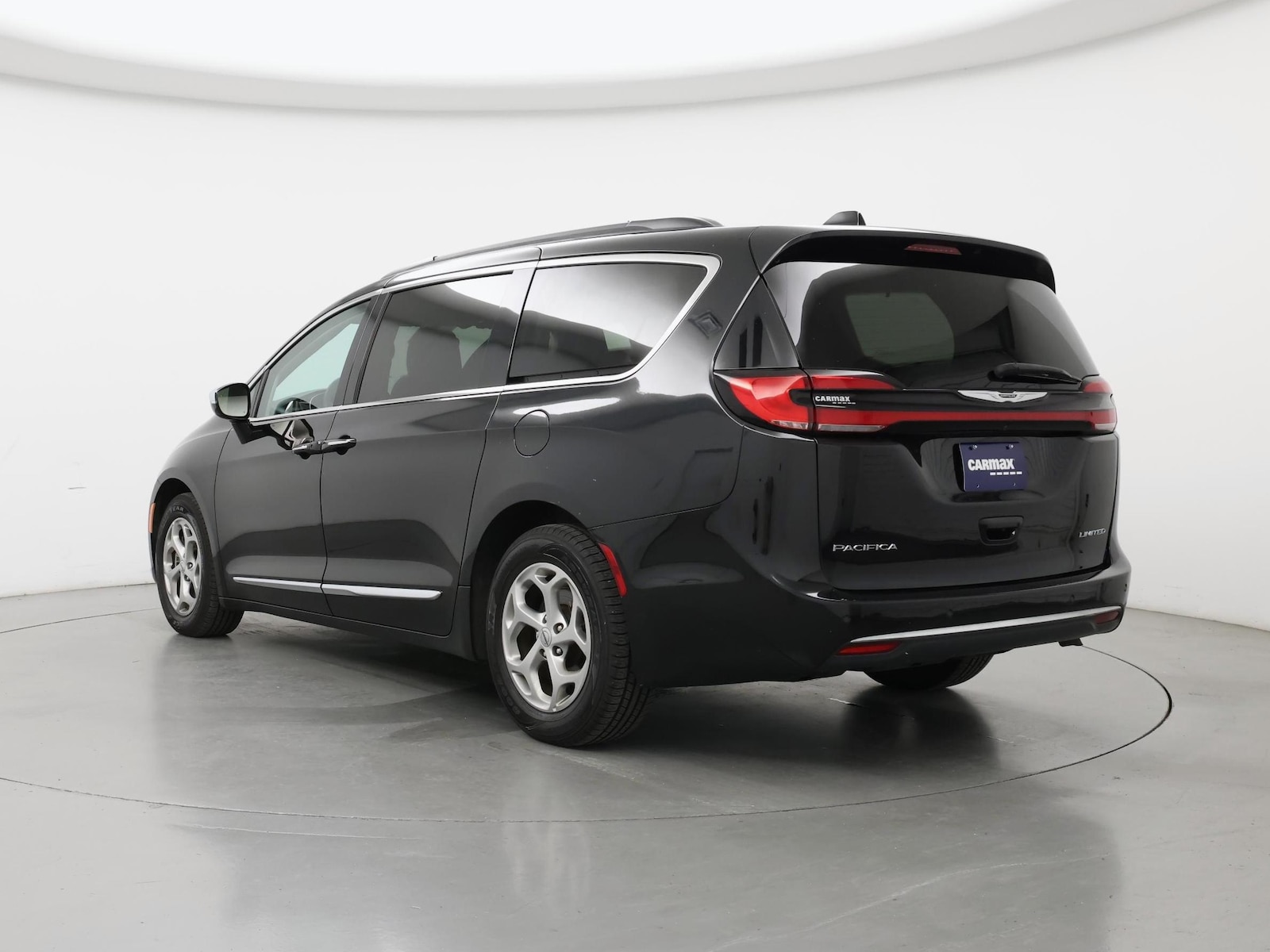 2023 Chrysler Pacifica Limited - Photo 3
