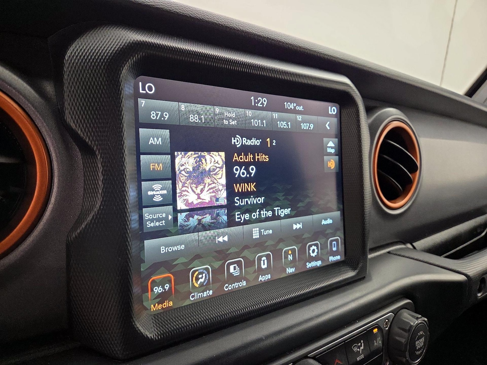 2022 Jeep Gladiator Mojave - Photo 16