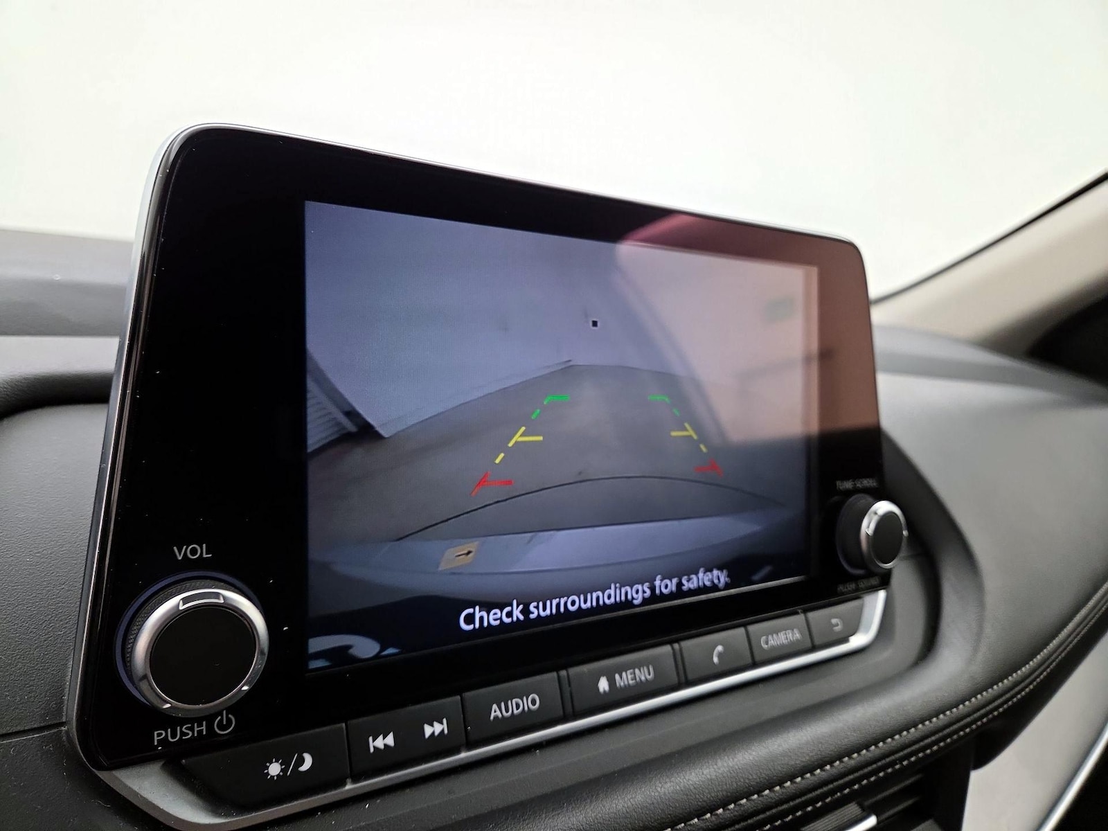2025 Nissan Rogue SV - Photo 15