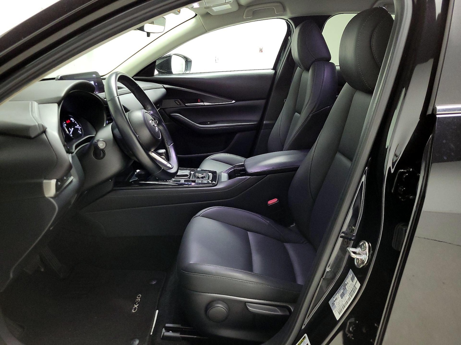 Side Airbags & Leatherette Seats