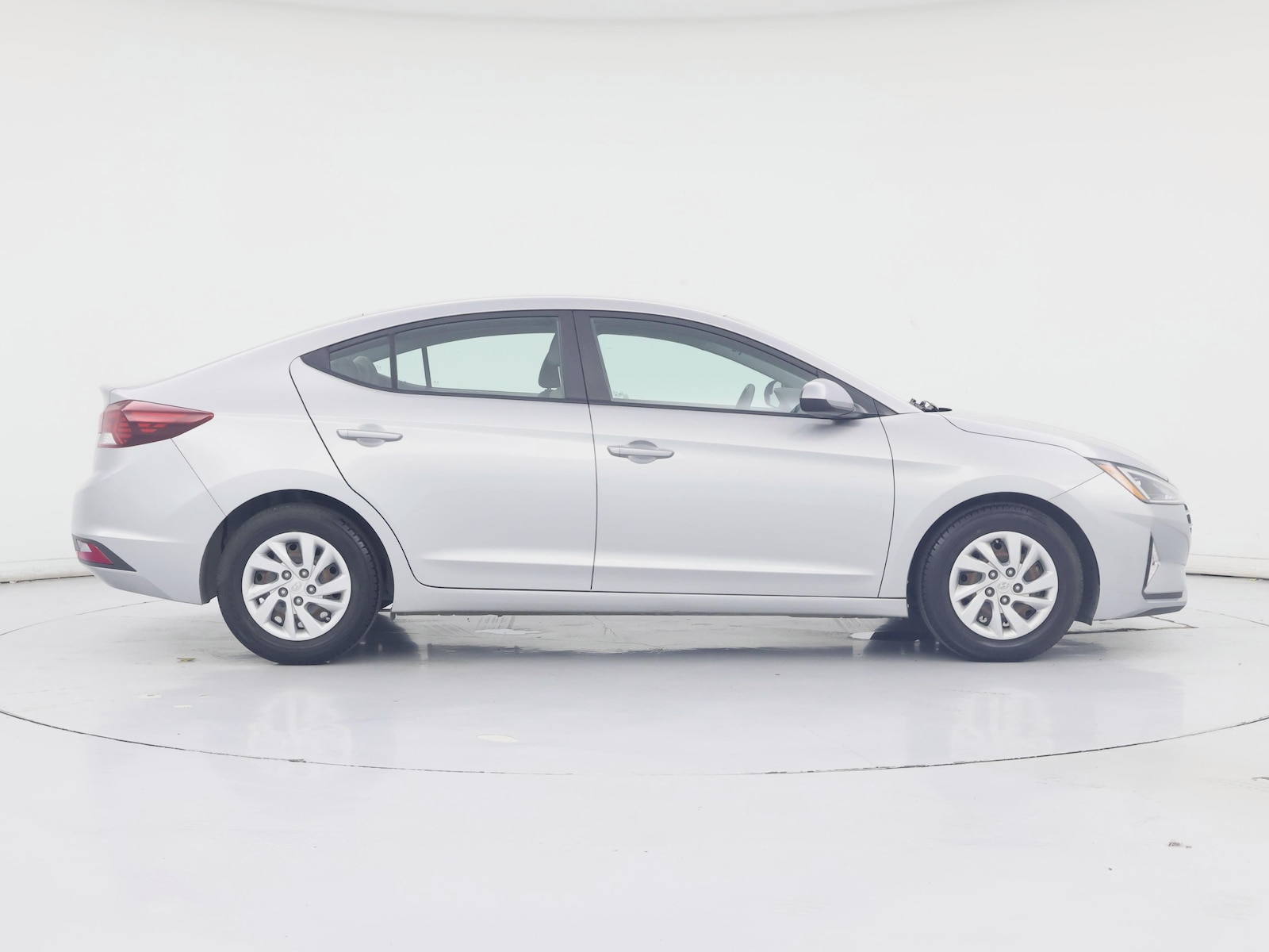 2020 Hyundai Elantra SE - Photo 8