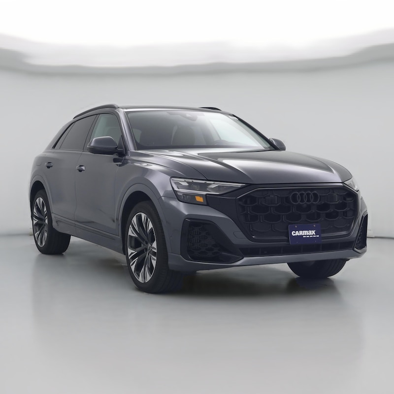 2025 Audi Q8 Premium Plus