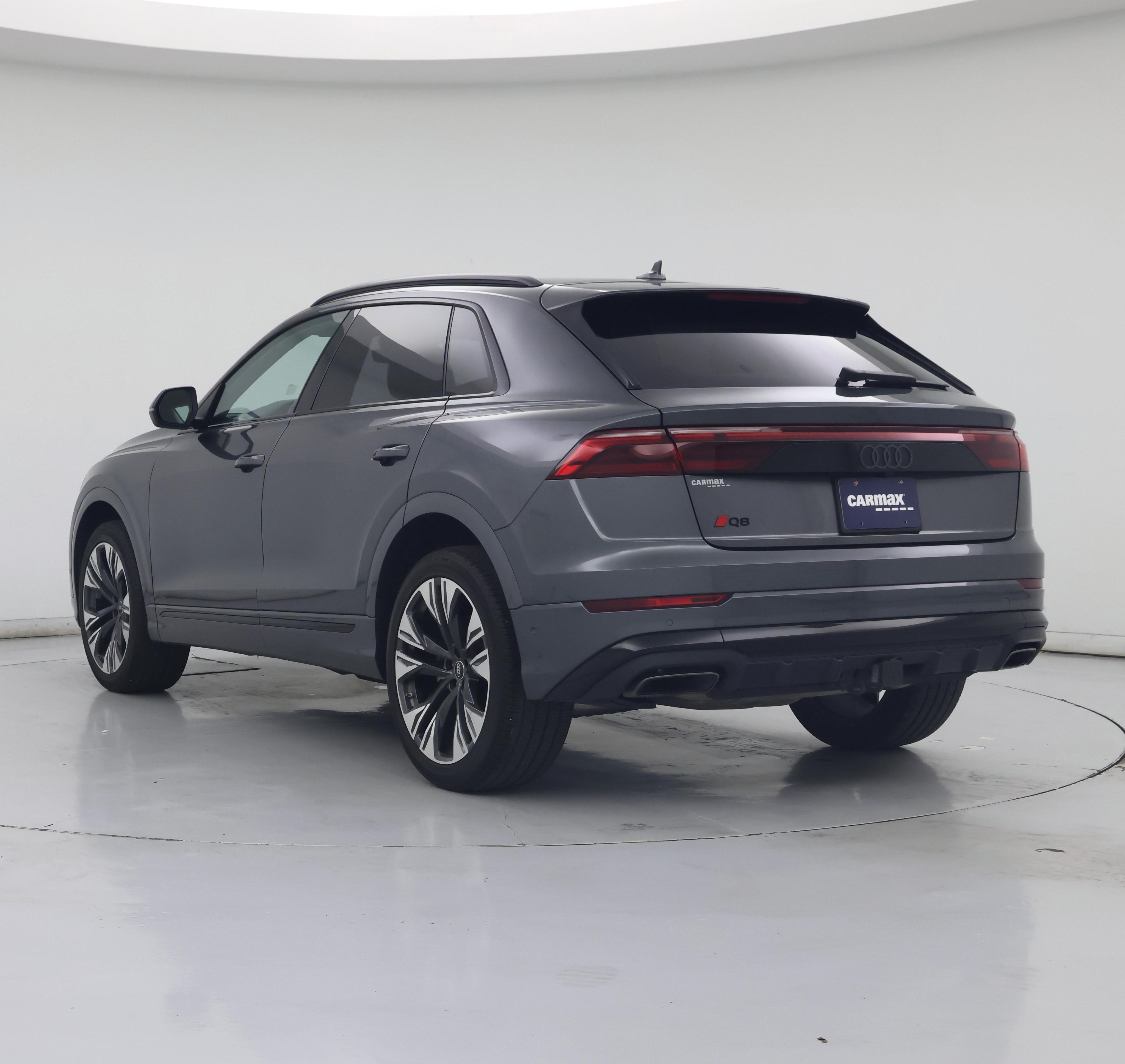 Thumbnail: 2025 Audi Q8 - 2