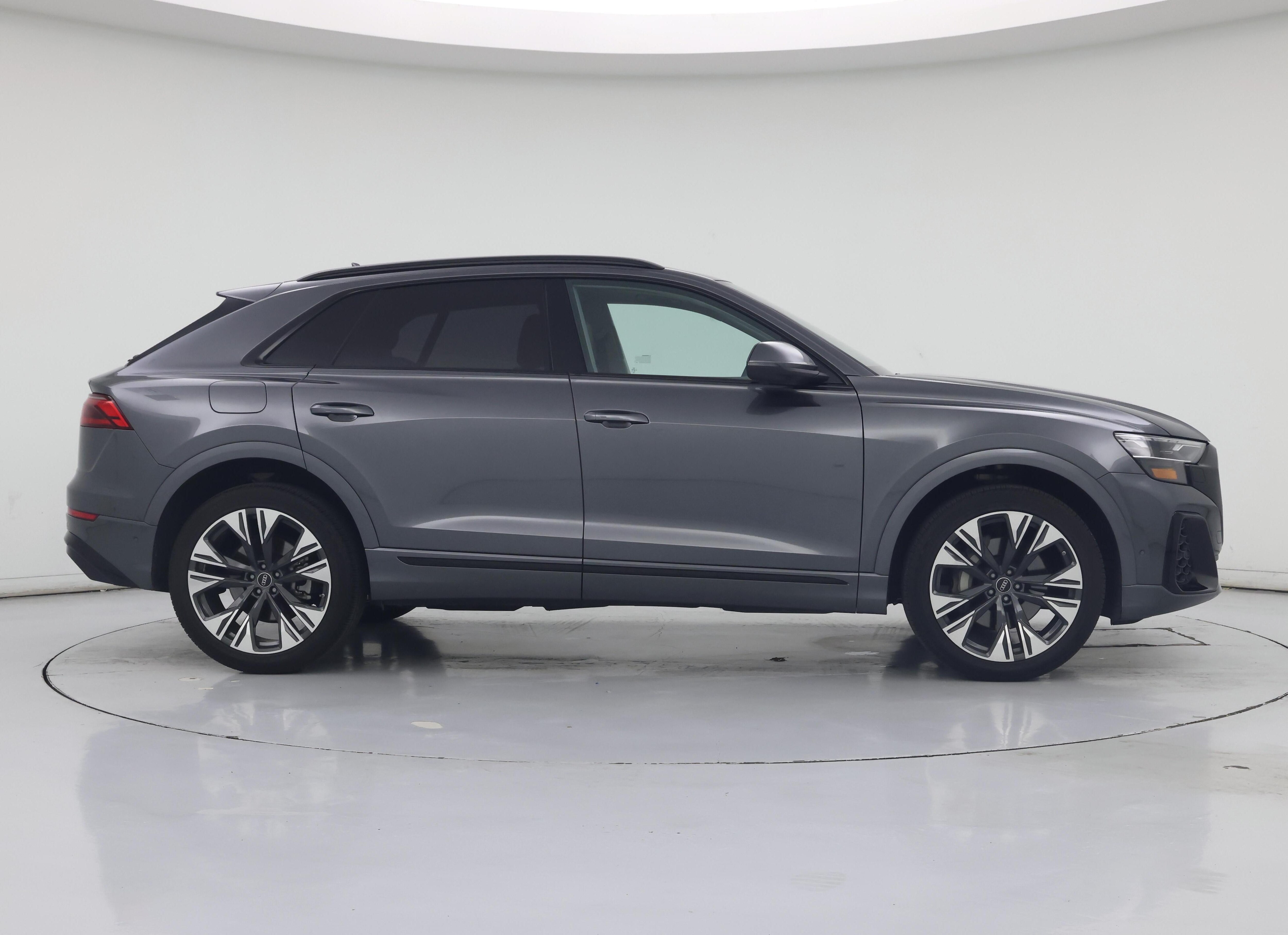 Thumbnail: 2025 Audi Q8 - 7