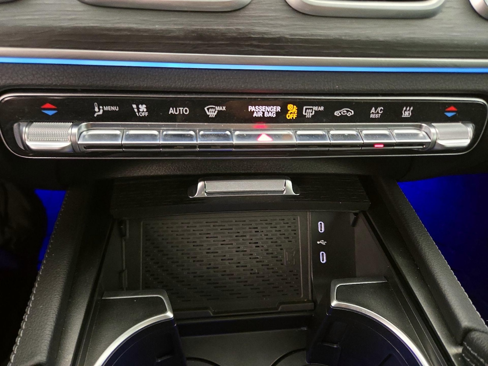 2025 Mercedes-Benz GLE GLE450E - Photo 18