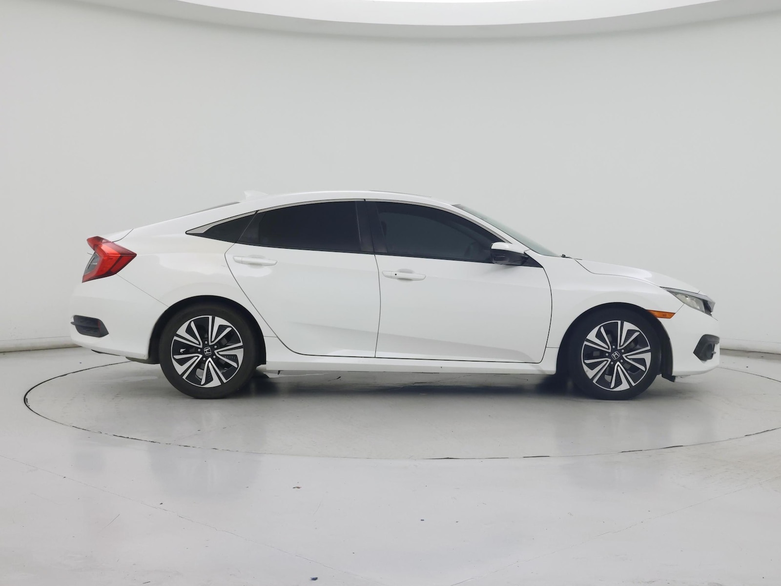 2016 Honda Civic EX-L - Photo 8
