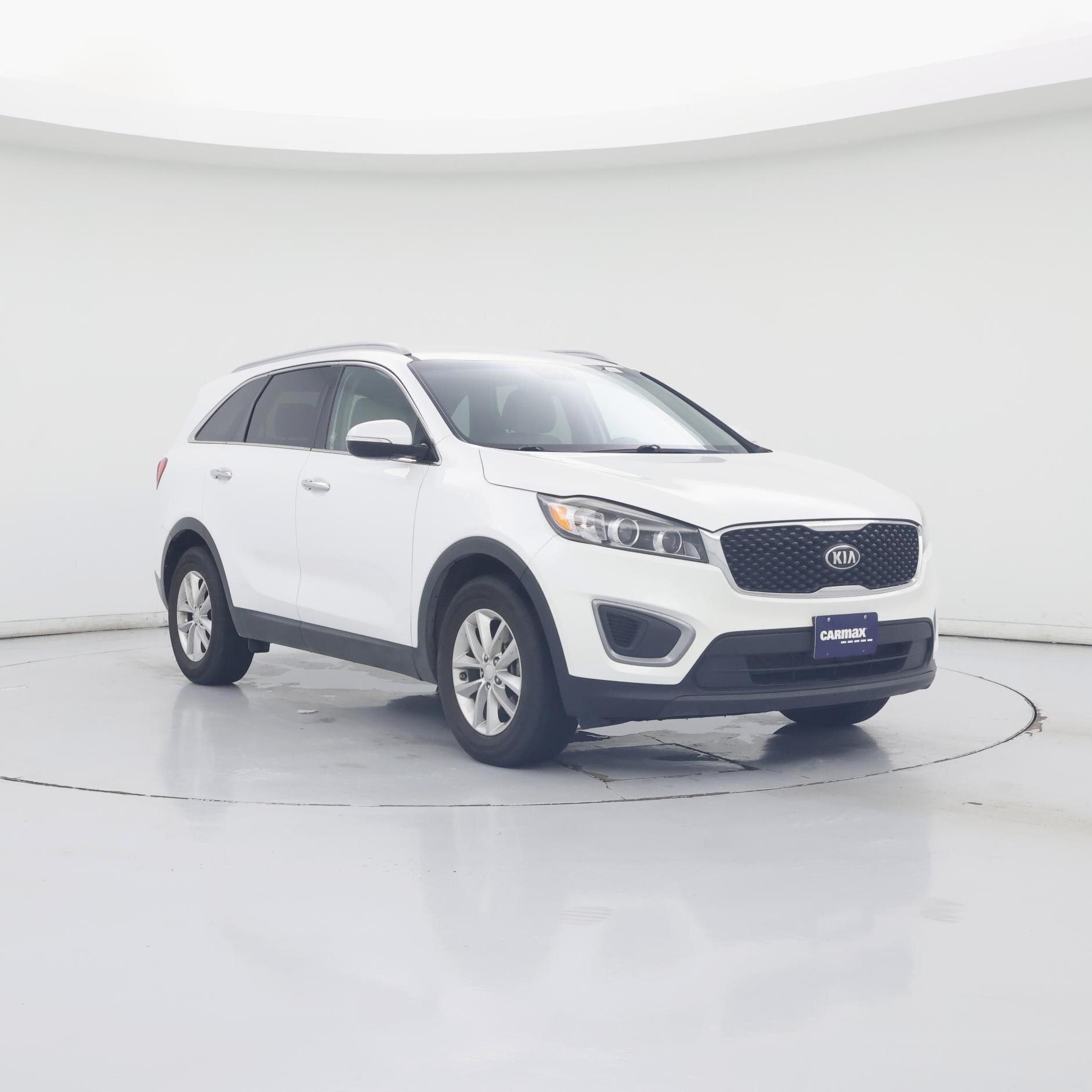 White 2016 Kia Sorento SUV / Crossover Front-Wheel Drive Automatic