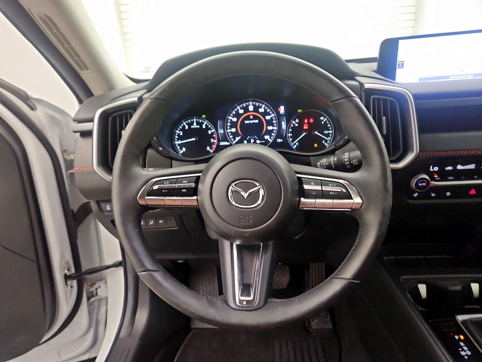 2025 Mazda CX-50 Premium - Photo 11