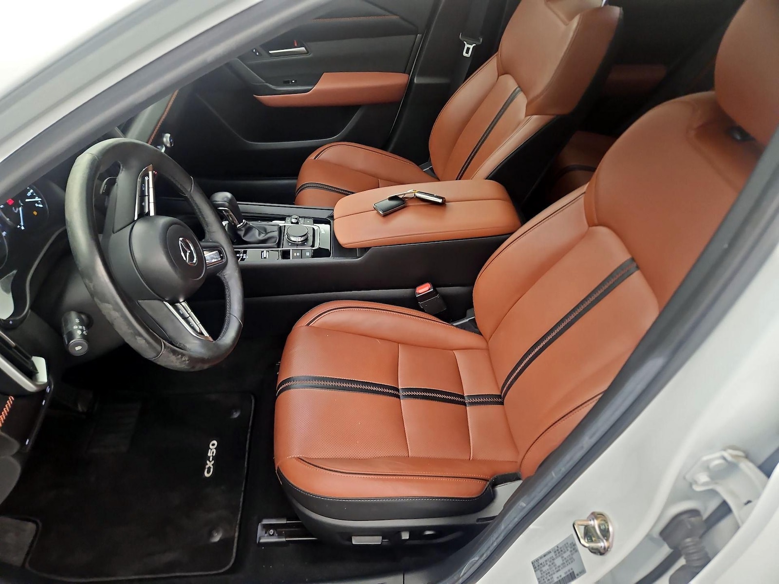 2025 Mazda CX-50 Premium - Photo 12