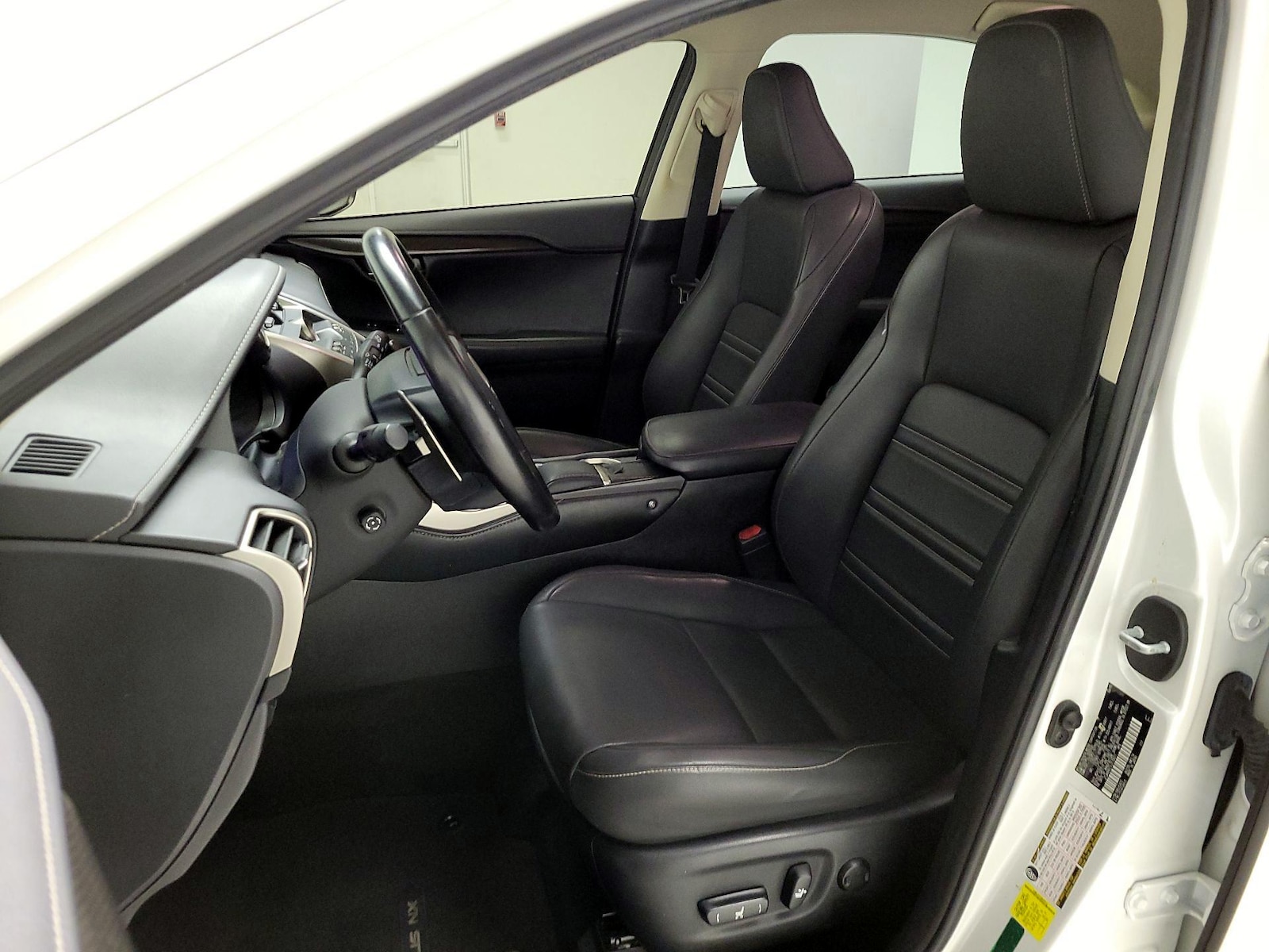 Power Seat(s) & Side Airbags