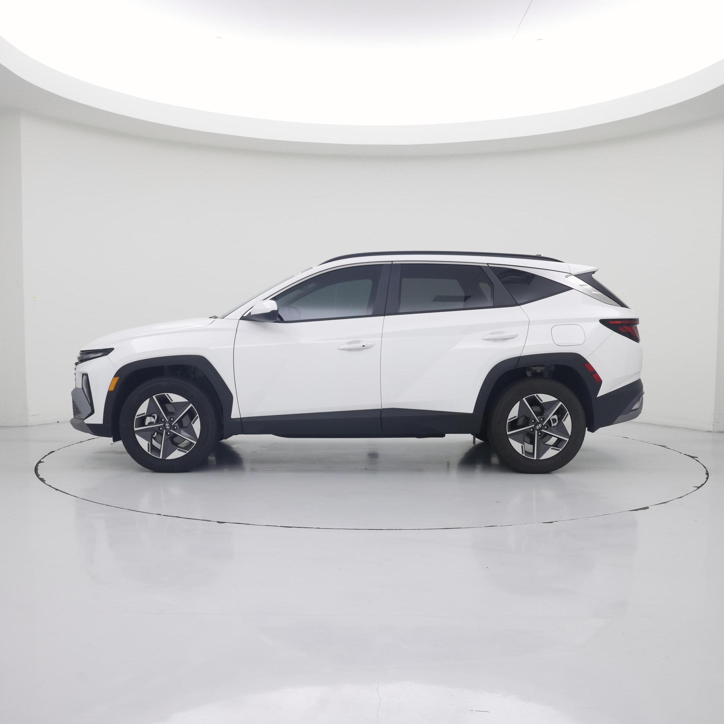 Thumbnail: 2026 Hyundai Tucson - 3