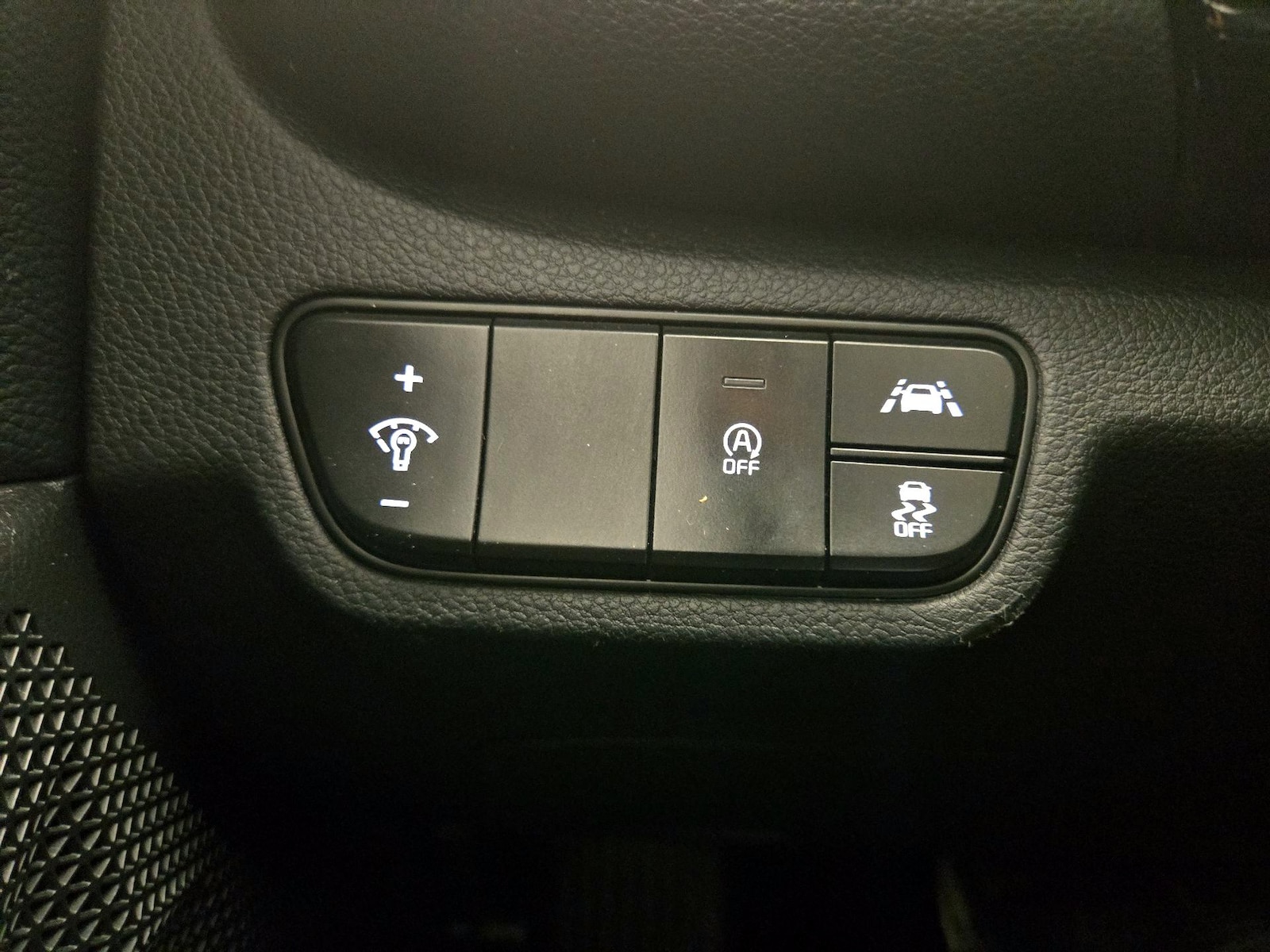2021 Kia Seltos EX - Photo 14