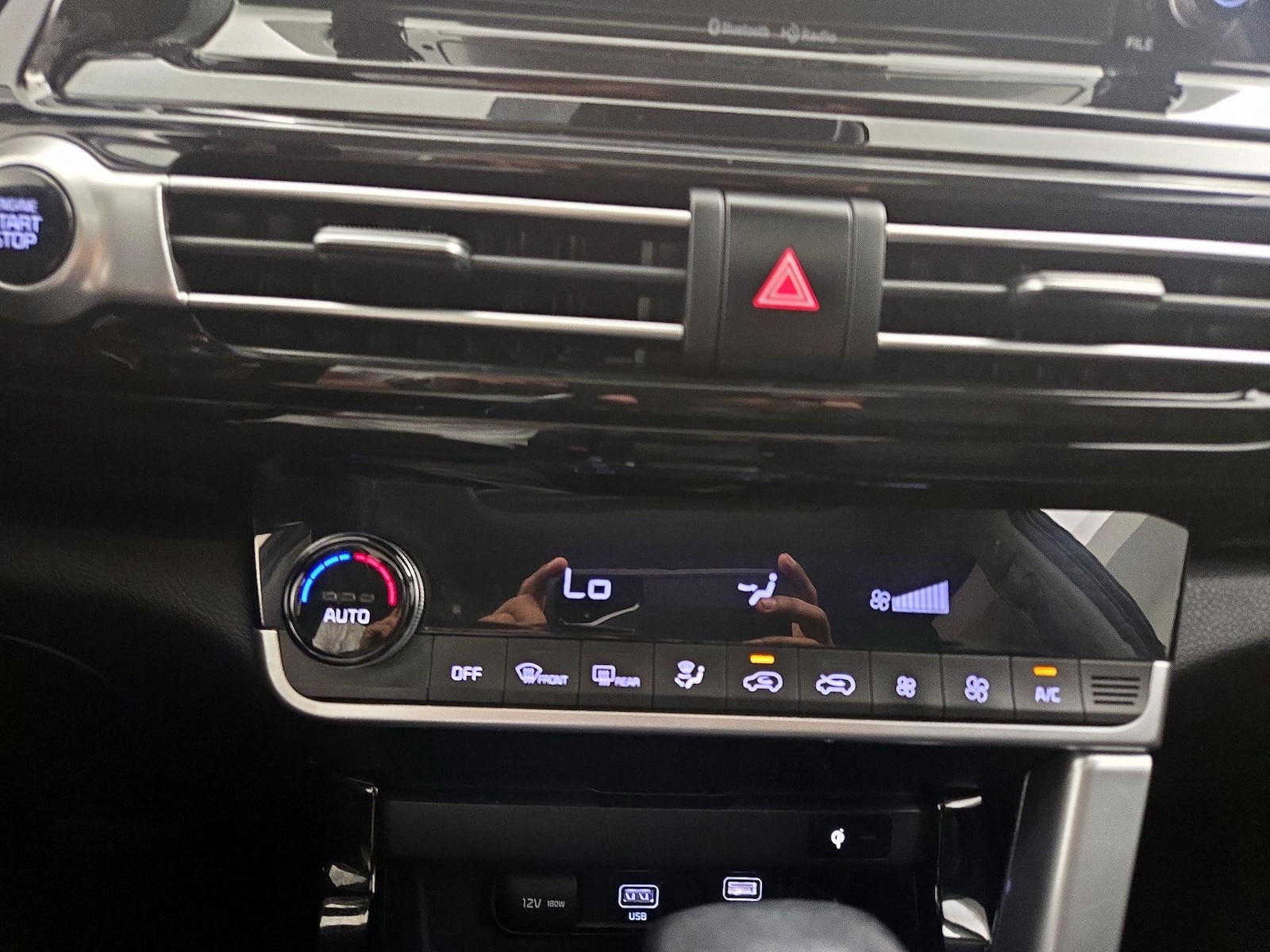 2021 Kia Seltos EX - Photo 17