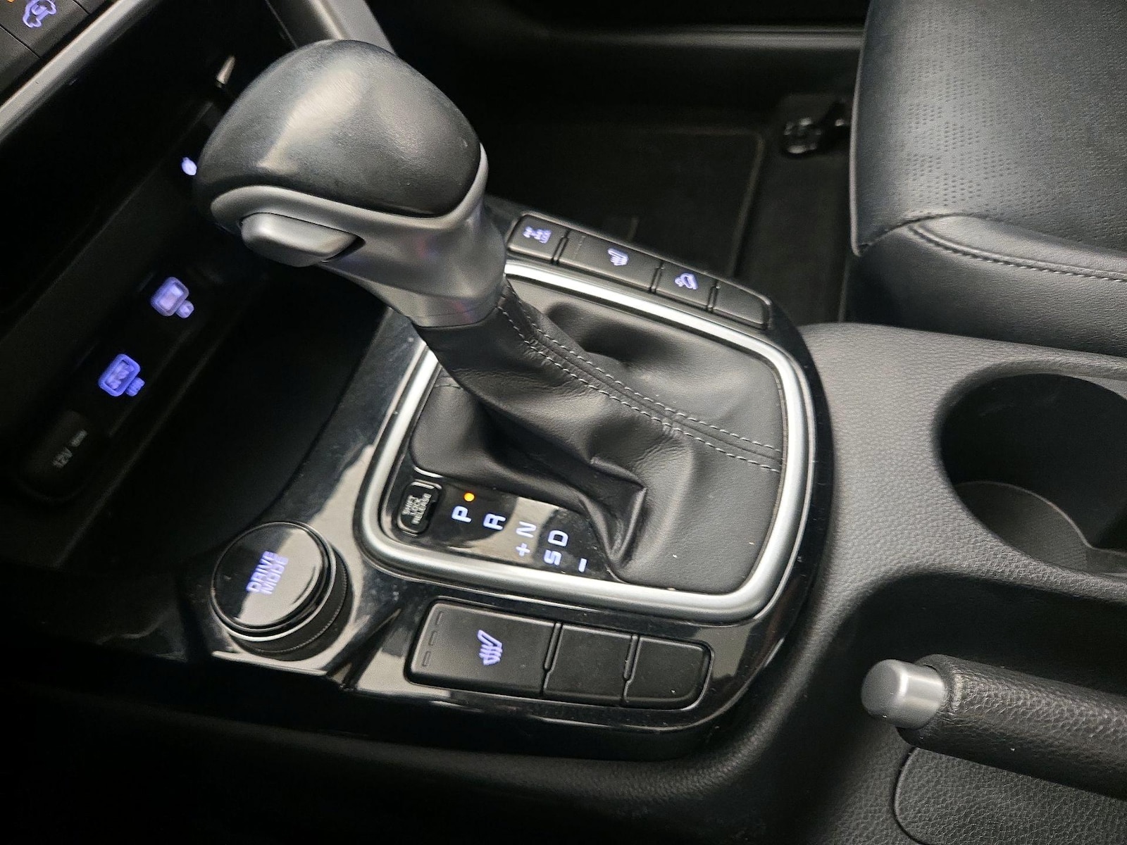 2021 Kia Seltos EX - Photo 18